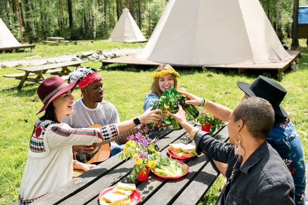 Peut-on organiser des événements spéciaux dans un camping 5 étoiles en Ardèche ?
