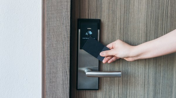 Quels sont les avantages d'installer une serrure magnétique ?